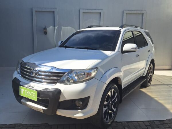 Hilux SW4 SR 4x2 2.7/ 2.7 Flex 16V Aut.