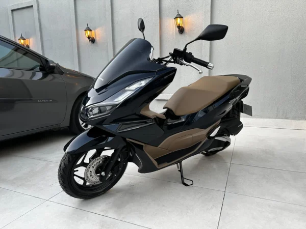 PCX 160 DLX