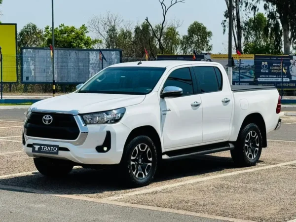 Hilux CD SRV 4x2 2.7 Flex 16V Aut.